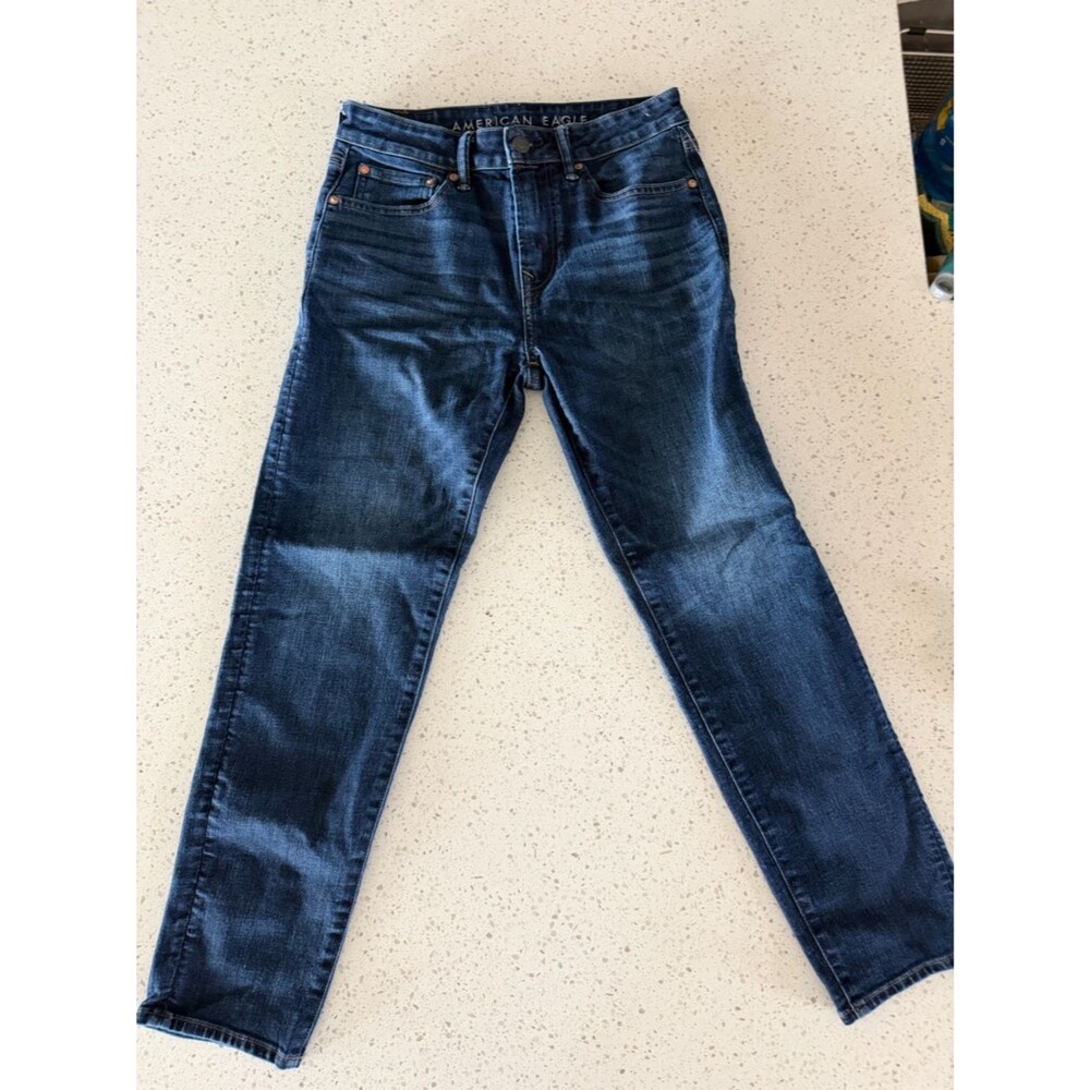 American Eagle Outfitters light blue denim jeans 29 x 30 Straight Leg Airflex+